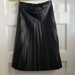 J. Crew Black A-Line faux leather Pleated Skirt size 00P
